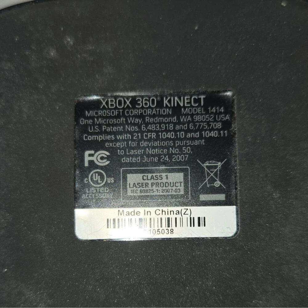 Microsoft Xbox 360 Kinect Motion Camera Sensor MPN 1414 Wired Glossy Black